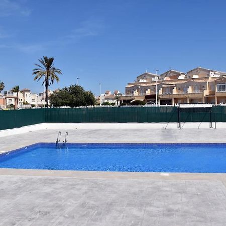 Casa Alex Torrevieja- Holiday House - Con Piscina Comunitaria Extérieur photo